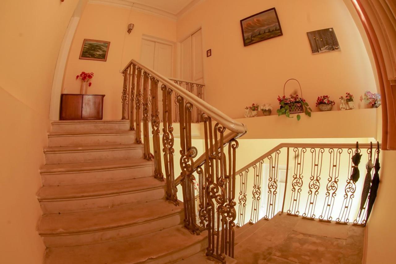 House 1899 Kutaisi Exterior foto